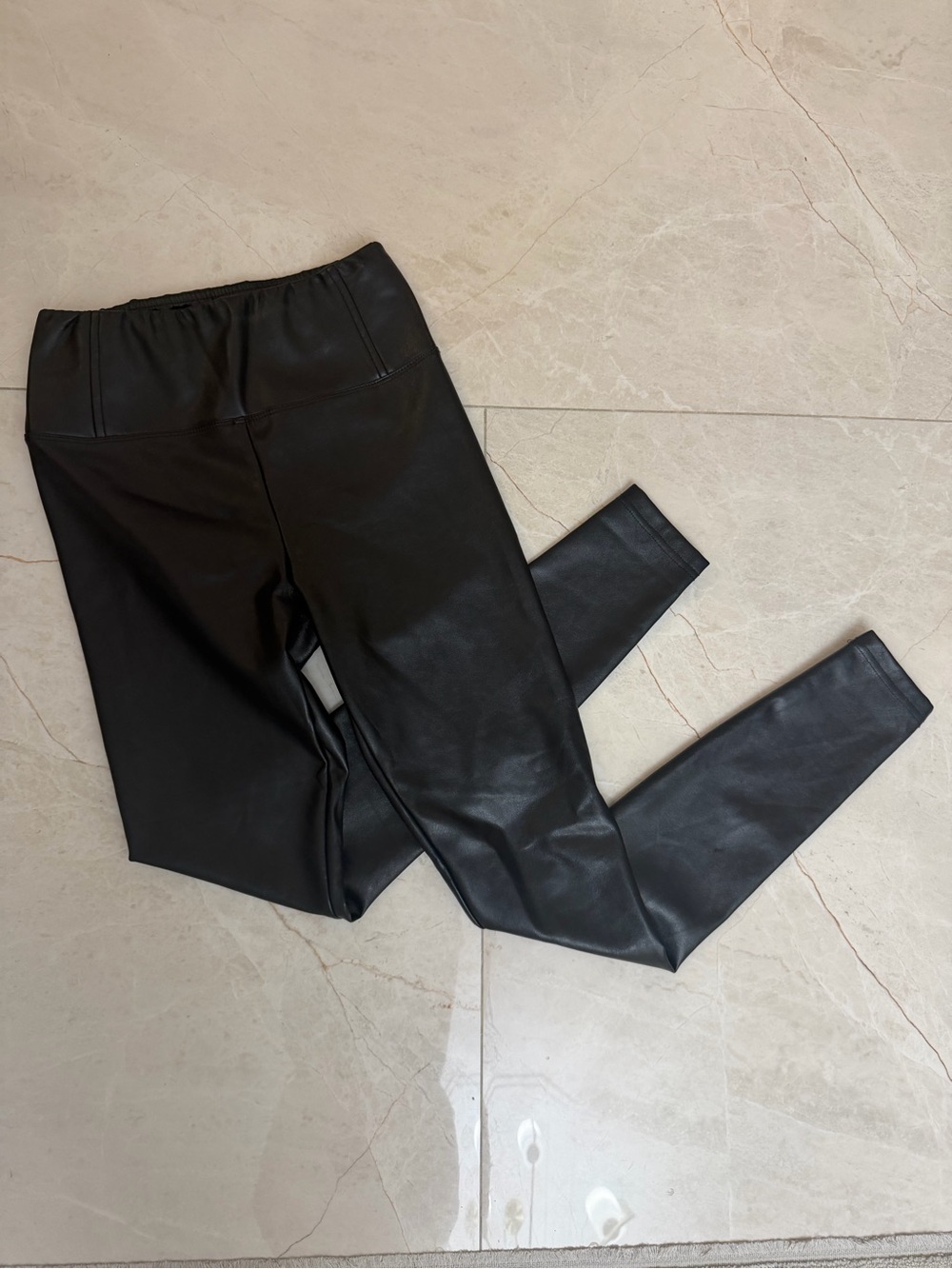 Aqua Black Faux Leather Leggings xs